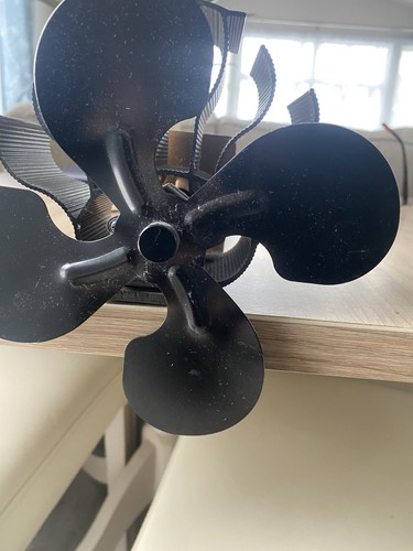Solid fuel stove - solid, fan